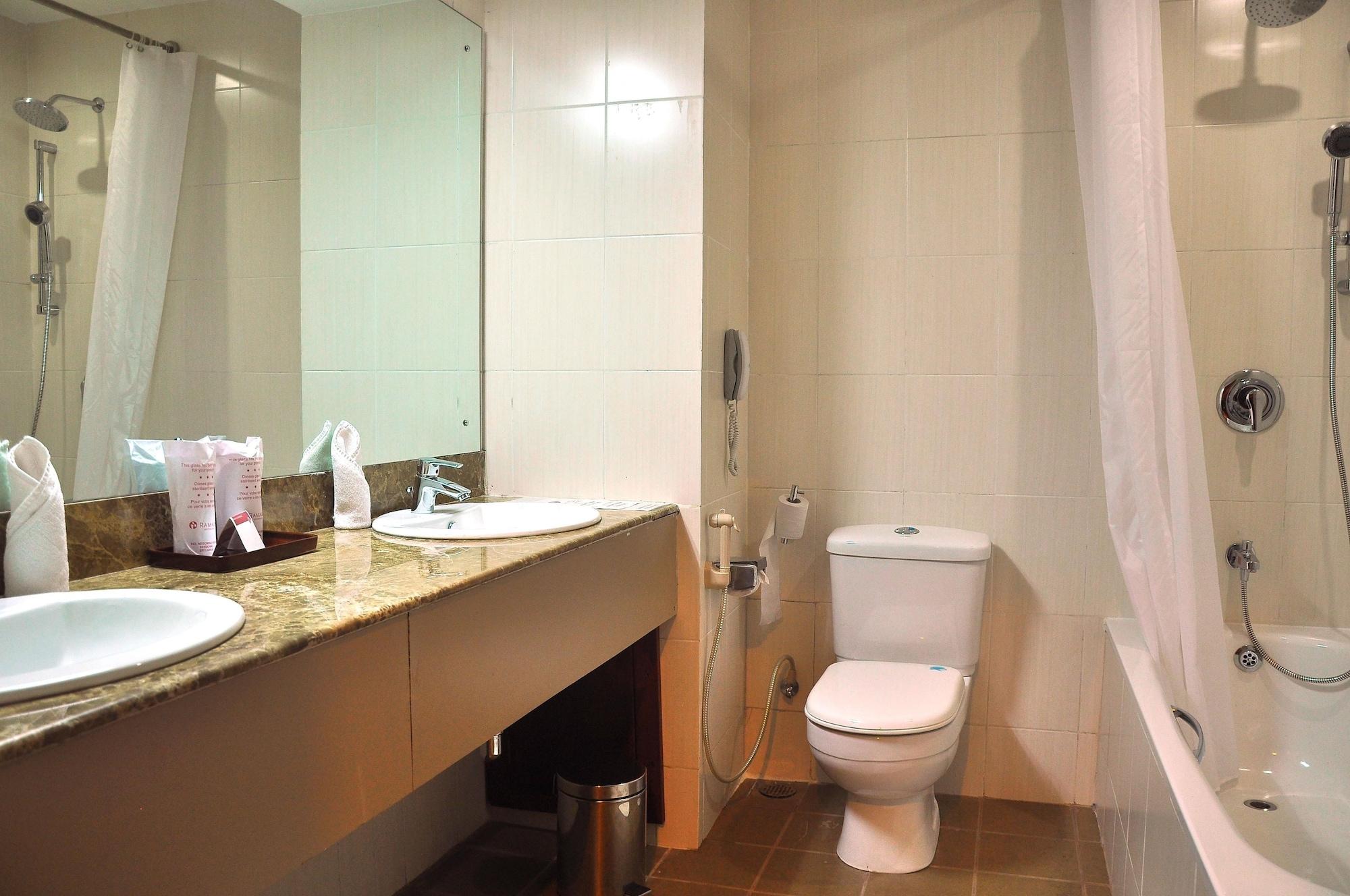 Ramada Hotel 4*
