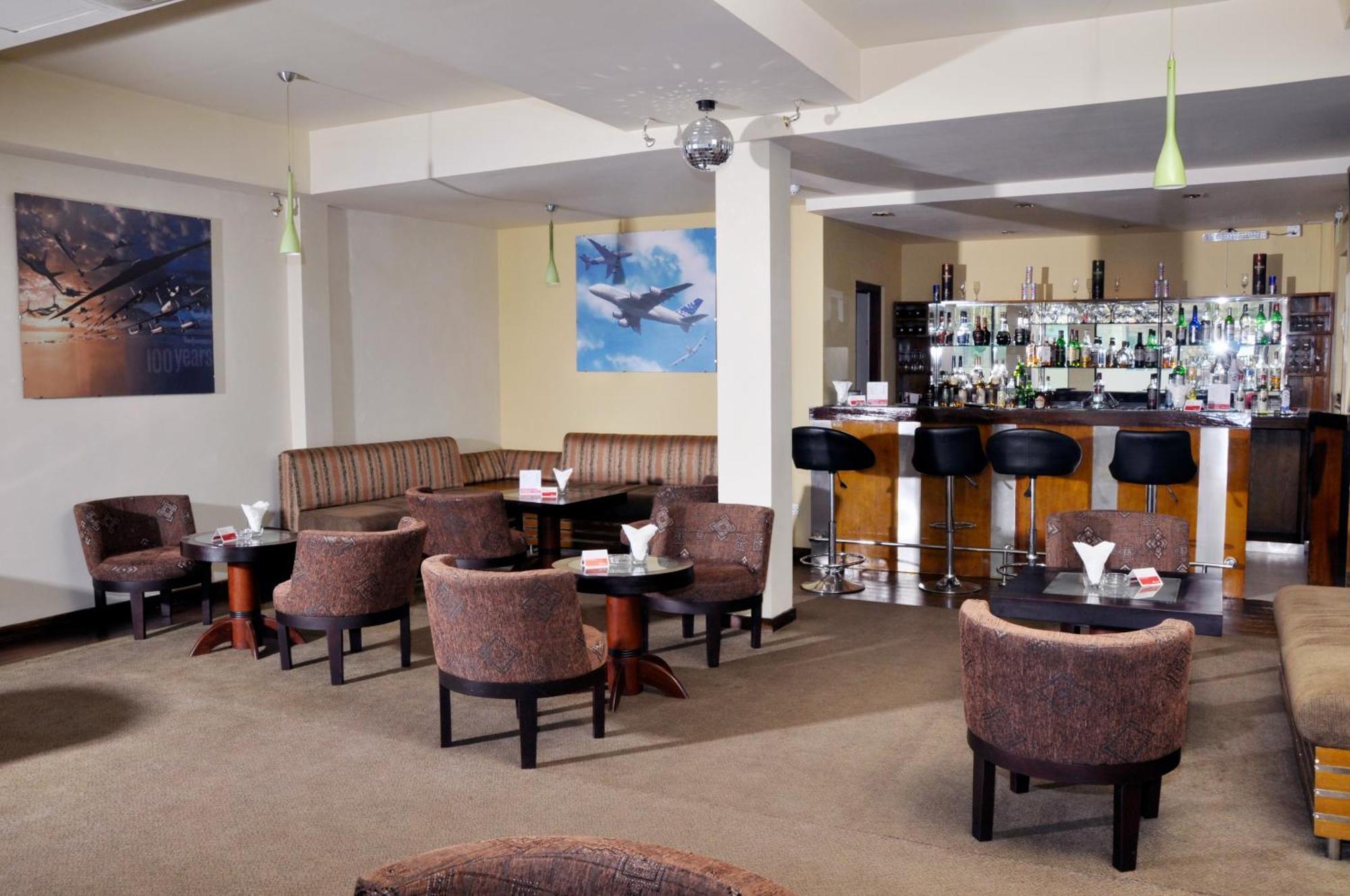 Ramada Hotel 4*