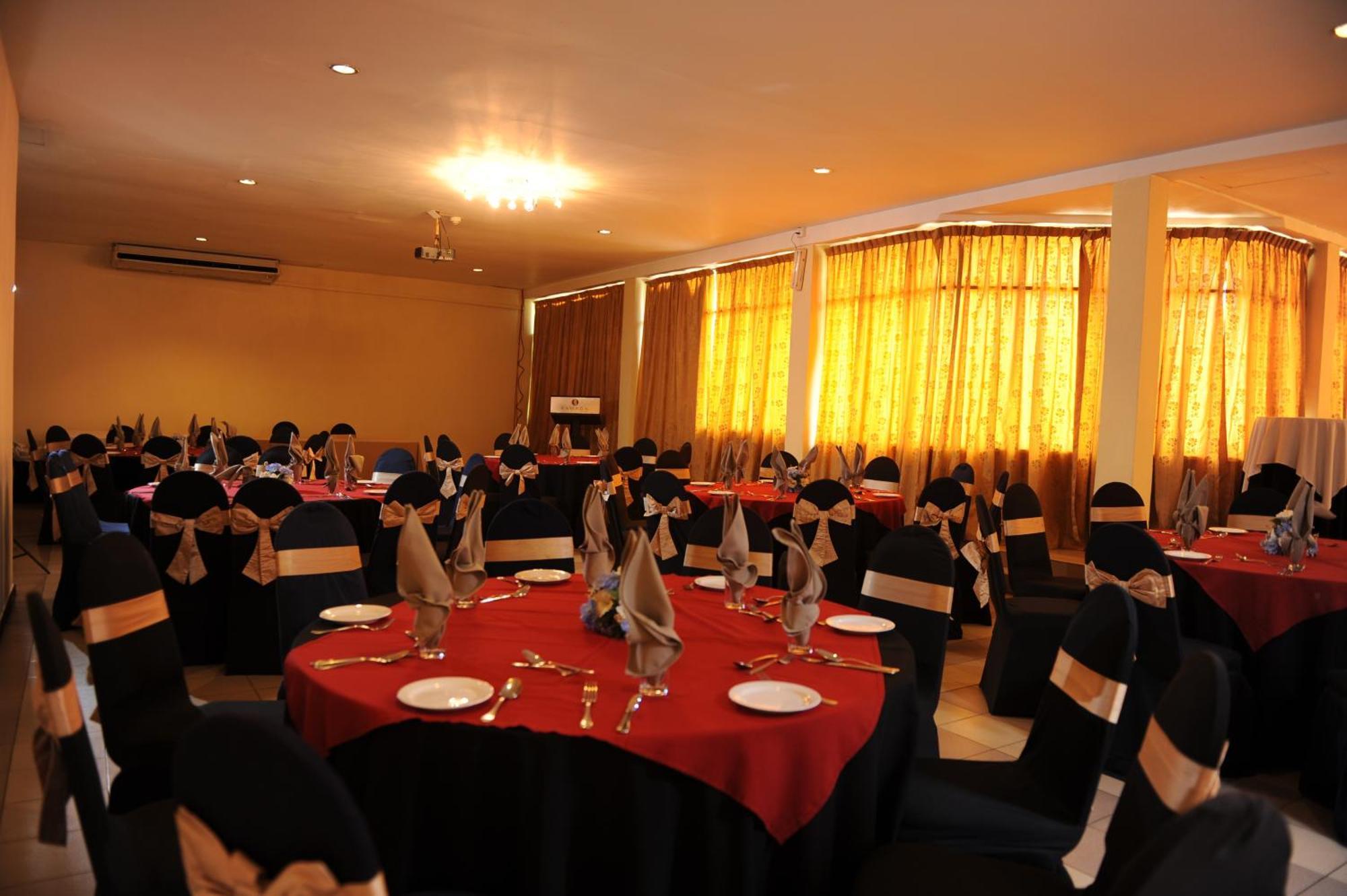 Ramada Hotel 4*