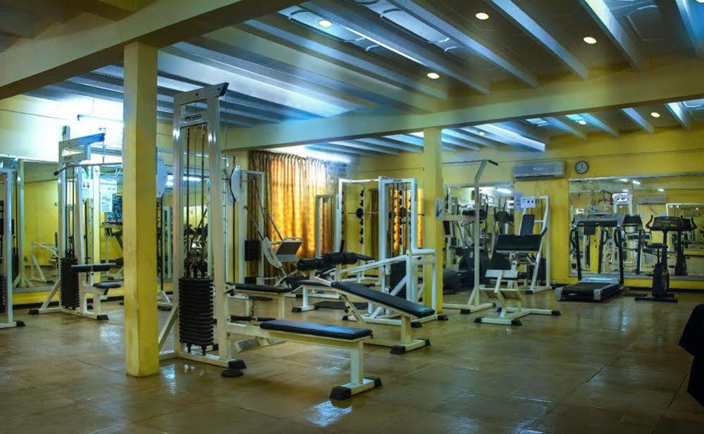 Ramada 4*